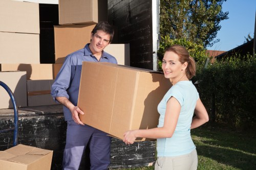 Local Maida Vale movers navigating the neighborhood